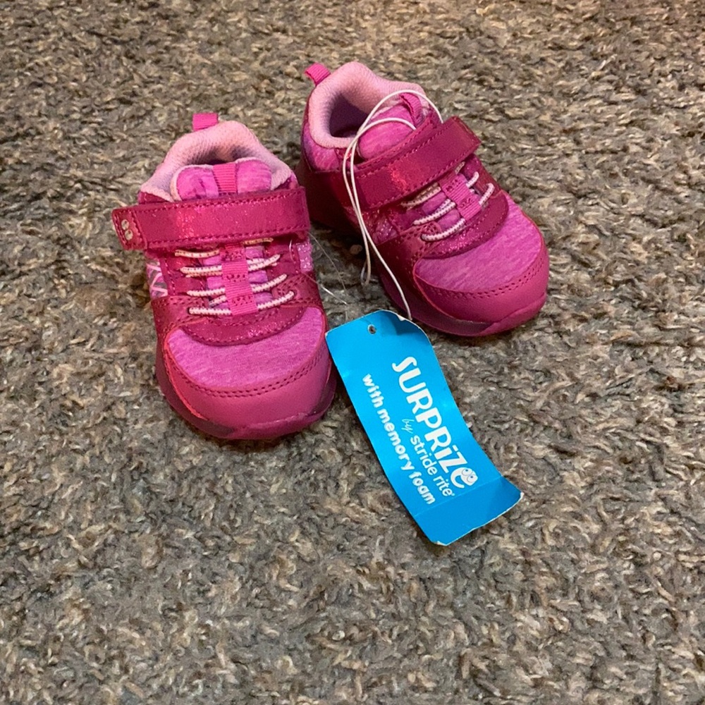 Toddler stride rite brand shoes